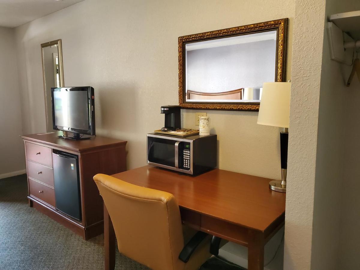University Inn Cullowhee ภายนอก รูปภาพ